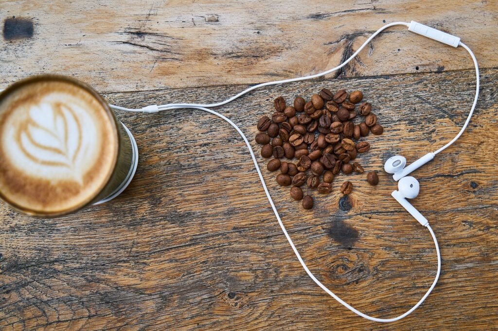 coffee-bean-4185334_1280-achtsames zuhören-Selbstmitgefühl-selbstfürsorge-mitgefühlmeditation-selbstliebe-ichbinwert.de